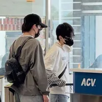 bậc phụ huynh 2 bên