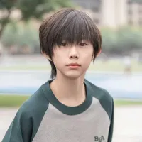 Trần Dịch Hằng _ bé