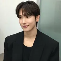 Im Siwan ( chàng / anh )