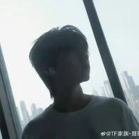 Nhiếp Vĩ Thần_gã