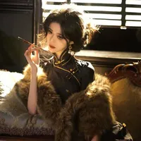 Chu Thanh Huyền -mẹ cô