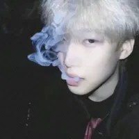 NeyuQ - @Nguoibachtangnee