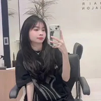 Nguyễn Thị Tuyết Hồng (em)