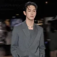 Nguyễn Trường sinh [ ba nuôi duy]