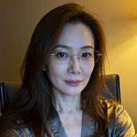 Uyên Cẩn Nhan