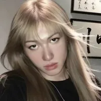 ★𝐇.
