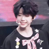 Trầm Dịch Hằng_Em