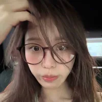 Yoo Han-Sara