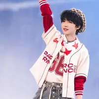 Hạ Tuấn Lâm( em )