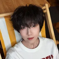 Nhiếp Vĩ Thần