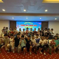 Cả lớp(trừ ai thì trừ)