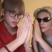 đàn con của Bách Công