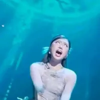 Nhân vật nào đó?
