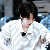 Hạ tuấn lâm