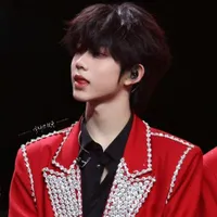 Trần Dịch Hằng _a