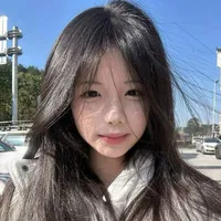 Trình Nhiên Nhiên ( 34 tuổi )