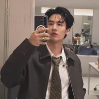Tay Tawan (gv Toán)