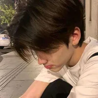 Trần Vũ Thần(b8)<cậu>