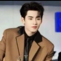 Hùng Huỳnh