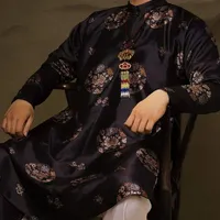 Nguyễn Quang Dũng(cha anh)