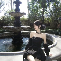mom Thịnh