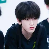 Tả Kỳ Hàm  |  @Zqh_zqihan