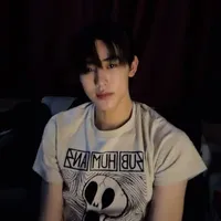 𝙀𝙤𝙢 𝙎𝙚𝙤𝙣𝙜𝙝𝙮𝙚𝙤𝙣.