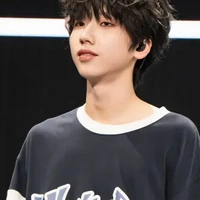 Nhiếp Vĩ Thần