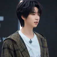 Hạ Tuấn Lâm