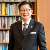 chủ nhiệm Phùng