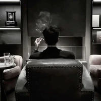 ( Rum)ông Trùm bóng tối