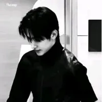 Eom Sunghuyng-Nghiêm Sơn Hoàng.