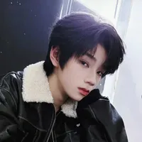 Vương Lỗ Kiệt (k)