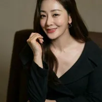 bà Nhật Hạ