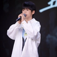 Việt Nghệ Thần | 2014