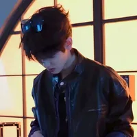 Tả Kỳ Hàm_cậu