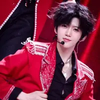 Trương Hàm Thụy _Henry