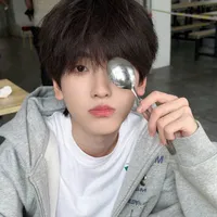 Tả kỳ Hàm _ Han Kiyo