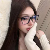 Vọng Thư./ Christabel