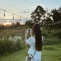 Ngô Thị Ngọc Anh(chị cả)
