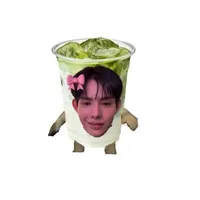 Ly Matcha Latte của Hoàng