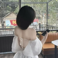 Hoàng Minh Hà_em gái na9