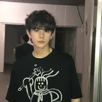 lữ tư đồng Iu sitong