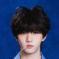 Nhìn gì? Móc giờ?