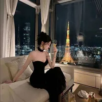 Nguyễn Thị Xuân Hương - Mẹ Bách