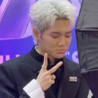 TG hơi NHẠT ^_^
