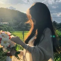  trần tuệ linh
