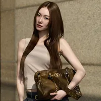 JingJing Prariyapit Yu