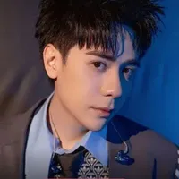 Quang Hùng