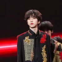 Nhiếp Vĩ Thần
